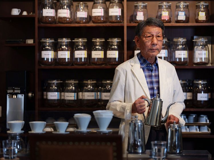 日本咖啡之神的诞生: 他是个学霸级的邻家大爷