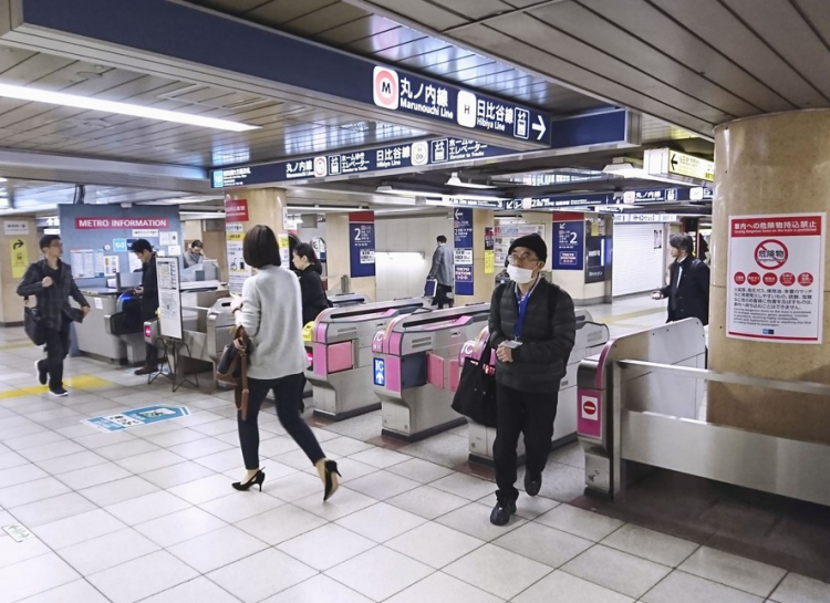 日本政府考虑在火车站实施行李安检