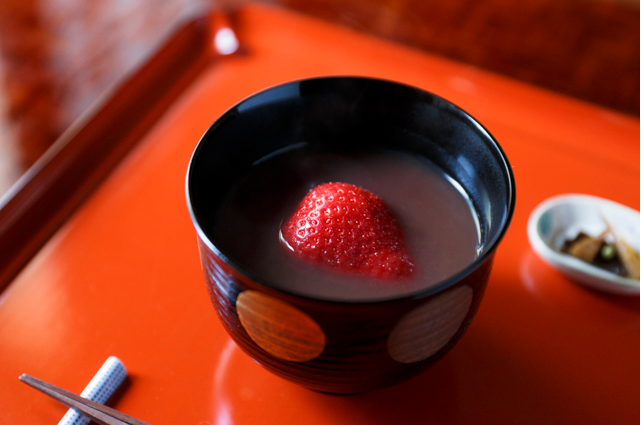  为温暖的甜味增添一抹春色  “茶果圆山”的莓汁粉