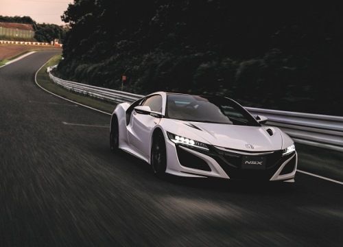 2016年本田发布了nsx新款车型,距离上一代已经过了十年,新款的本田nsx
