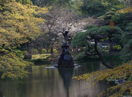 夏日避暑纳凉 去东京日比谷公园吧