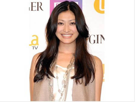 山田优承认与小栗旬认真交往 有望明年结婚