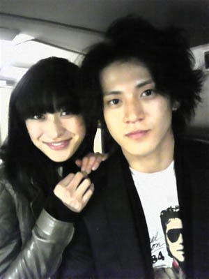 山田优承认与小栗旬认真交往 有望明年结婚