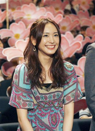 新垣结衣出席电影 花水木 舞台宣传 日本通