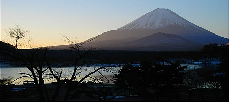 山水天成的富士五湖