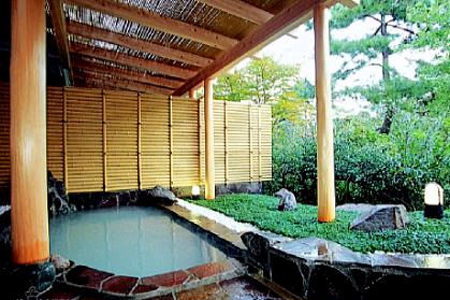 日本特有的自然风光和休闲的好去处  神奈川县的箱根