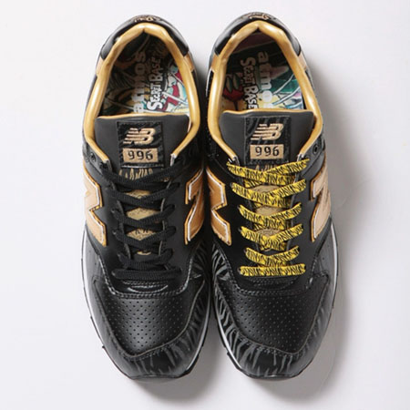 日本顶级鞋店atmos与Secret Base联名推出虎纹跑鞋