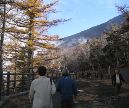 日本拟对参观富士山收费 具体数额未定