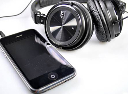 日本JVC发布时尚耳机HA-S360