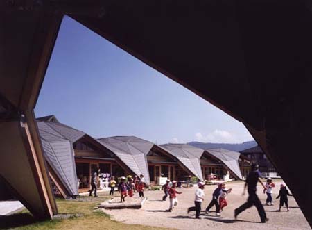日本全木的幼儿园——泡泡幼儿园