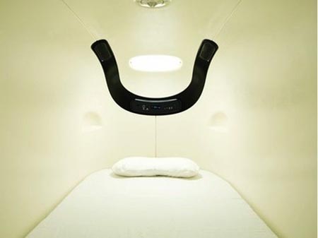 最新鲜的旅游感受 日本“胶囊酒店”