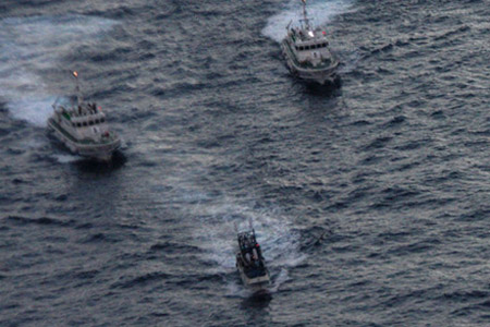 台湾保钓船被日舰驱逐 台当局被批"软弱无能"