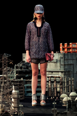 日牌高桥盾发布2011春夏UNDERMAN系列女装型录