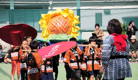 日本东京涉谷区“可爱运动会”举行