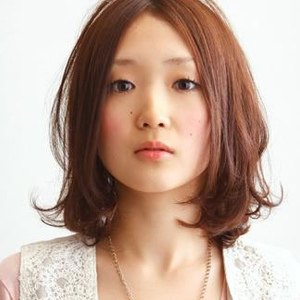 温柔日系梨花 展现清新甜美