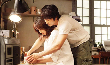 亚洲版《人鬼情未了》试映 首度曝光戏中浪漫场面