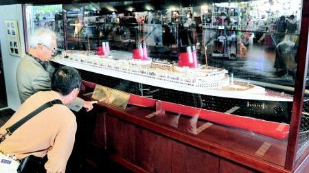 日本展出豪华游轮泰坦尼克号模型