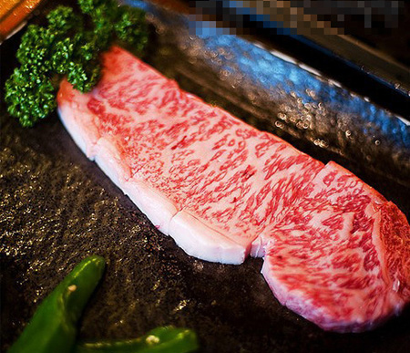最好的日本和牛肉必须是"处女"牛
