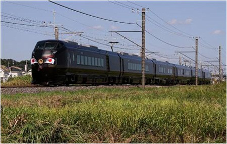日本最梦幻列车——皇家专列
