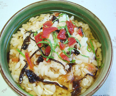 日本百年特色家常料理：梅子茶渍饭