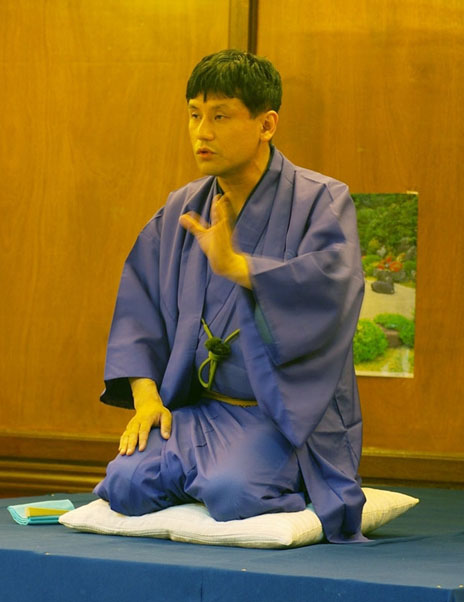 日本传统曲艺 单口相声“落语”