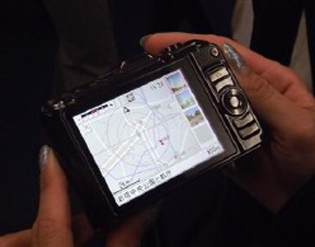 卡西欧带GPS的数码相机