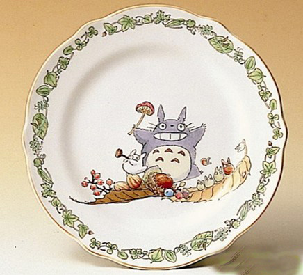宫崎骏先生的“龙猫”杯盘