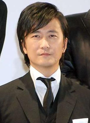 宇多田光前夫微博否认和富永爱热恋