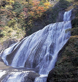 日本三大瀑布之一的袋田瀑布
