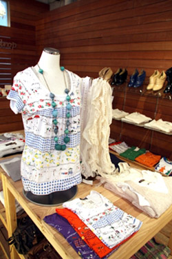 流行元素的时尚女装店铺an cloth drop