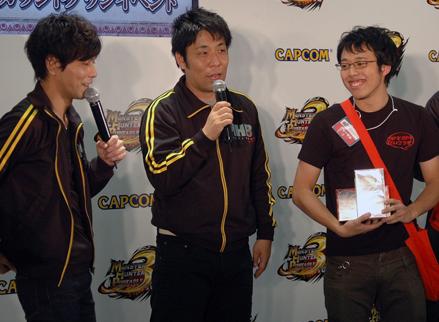 [怪物猎人 3rd]发新作 百号粉丝彻夜排队