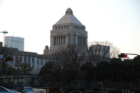 日本税制改革草案 提高消费税用于社会保障