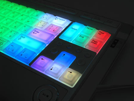 日本韩华推出可以单独设定颜色的LED键盘