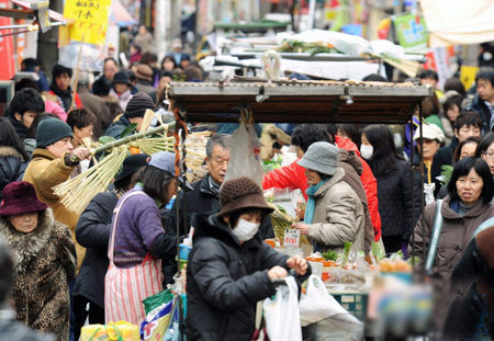 福冈市的年末“手推车部队”