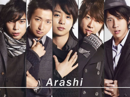 岚任红白司仪吸引年轻粉丝