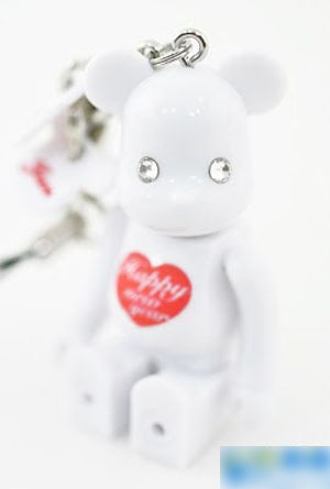 日本知名玩具Medicom Toy推出2011新年款Be@rbricks手机吊饰