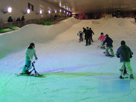 SNOVA羽岛 滑雪场