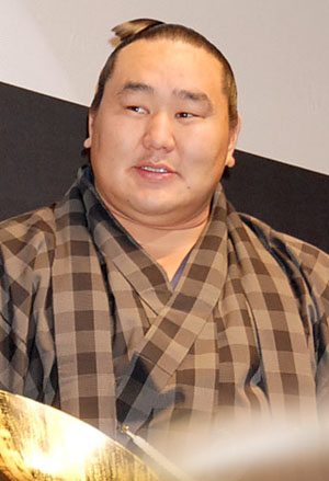 原横纲朝青龙伪装离婚只因为媒体追问