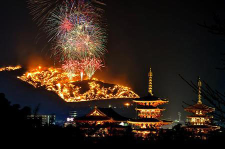 别具特色的奈良“烧山节”