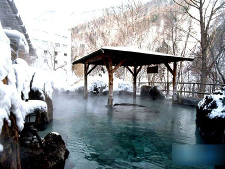 为什么古代日本人把温泉叫做地狱呢？