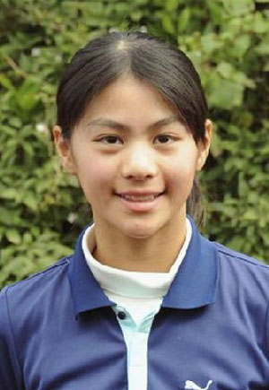 日本国内女子高尔夫巡回赛开幕 年仅12岁选手新垣比菜登场
