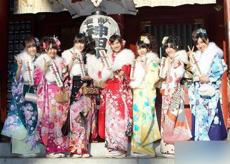 AKB48新成年成员在神田明神举行成人式