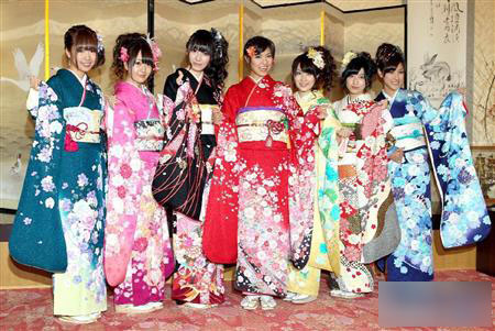 AKB48新成年成员在神田明神举行成人式