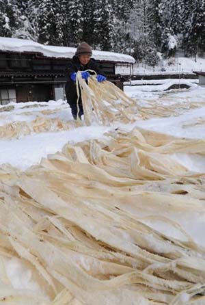 岐阜县用雪自然漂白和纸的制作原材料