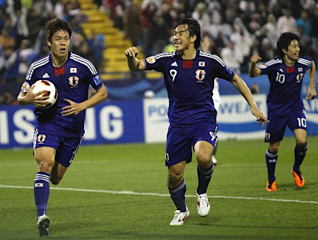 日本战胜东道主卡塔尔挺进亚洲杯半决赛