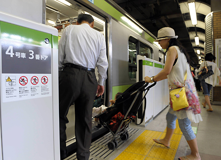 日国土交通相要求全国车站积极设置防护设施