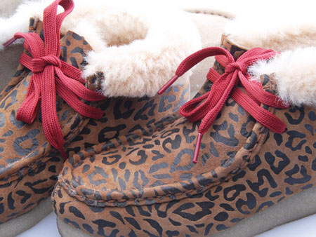 LYRIQUE2011开年新作皮毛一体豹纹袋鼠靴