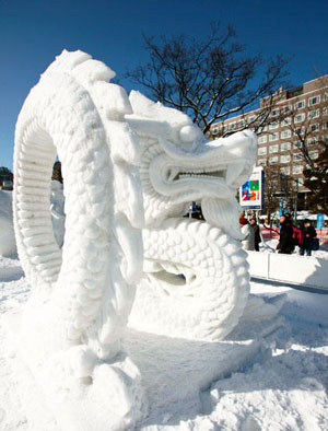 日本札幌冰雪节 体验冰雪天地的纯白之美