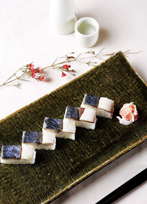 日本美食走向世界 大阪独创无鱼腥模压寿司