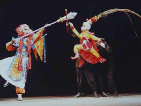 舞台上表演的木偶剧——文乐